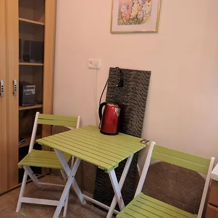 Cseresznyes Apartman Apartment